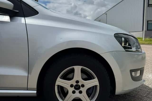 Volkswagen Polo (2011) thumbnail 5