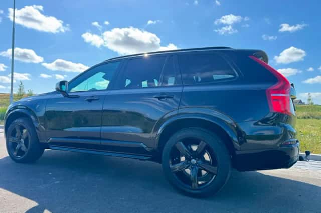 Volvo XC90 (2016) thumbnail 4