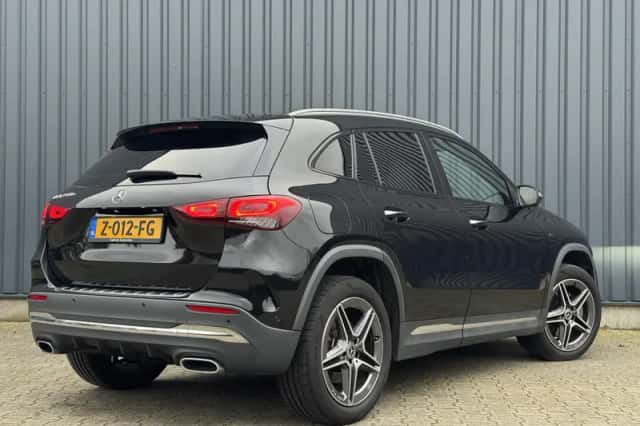 Mercedes-Benz GLA (2024) thumbnail 3