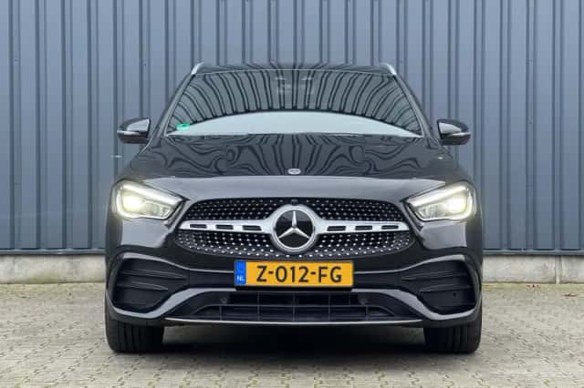 Mercedes-Benz GLA (2024) thumbnail 5