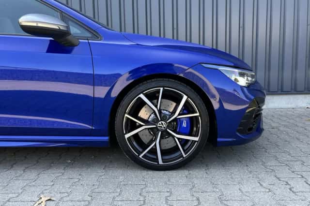 Volkswagen Golf (2022) thumbnail 6