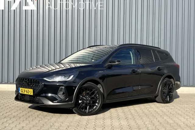 Ford Focus (2024) thumbnail 1