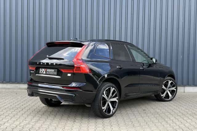 Volvo XC60 (2024) thumbnail 3