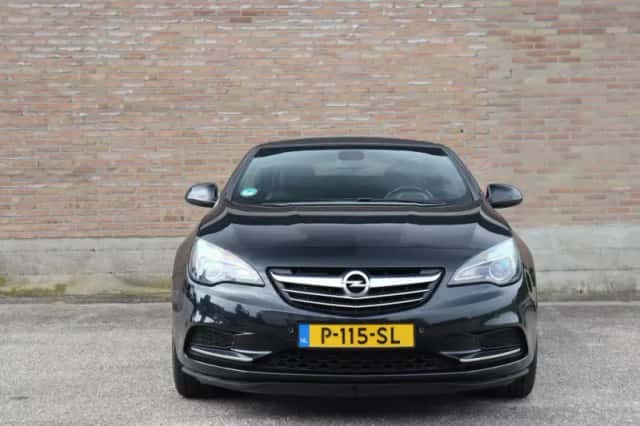 Opel Cascada (2014) thumbnail 3