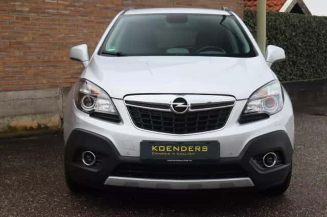 Opel Mokka (2015) thumbnail 3