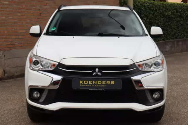 Mitsubishi ASX (2020) thumbnail 2