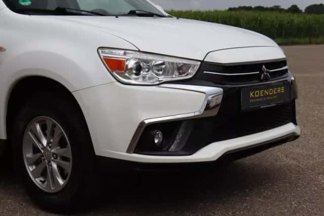 Mitsubishi ASX (2020) thumbnail 3