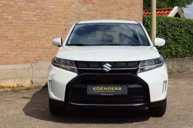 Suzuki Vitara (2025) thumbnail 2