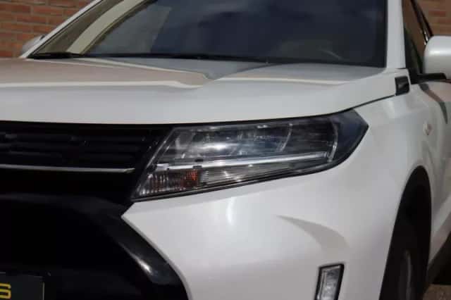 Suzuki Vitara (2025) thumbnail 6