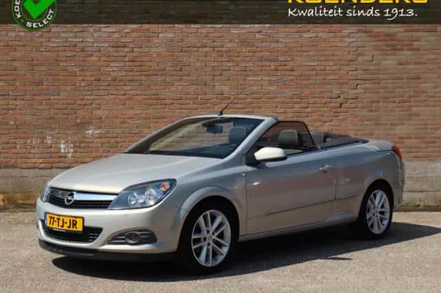 Opel Astra (2006) thumbnail 1