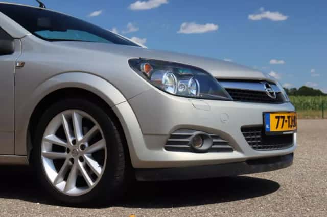 Opel Astra (2006) thumbnail 5