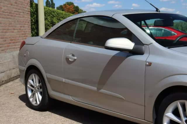 Opel Astra (2006) thumbnail 6