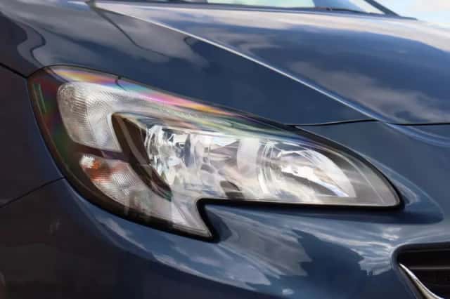 Opel Corsa (2016) thumbnail 3