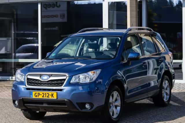 Subaru Forester (2015) thumbnail 3