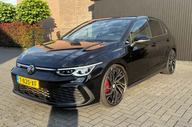 Volkswagen Golf (2021) thumbnail 1