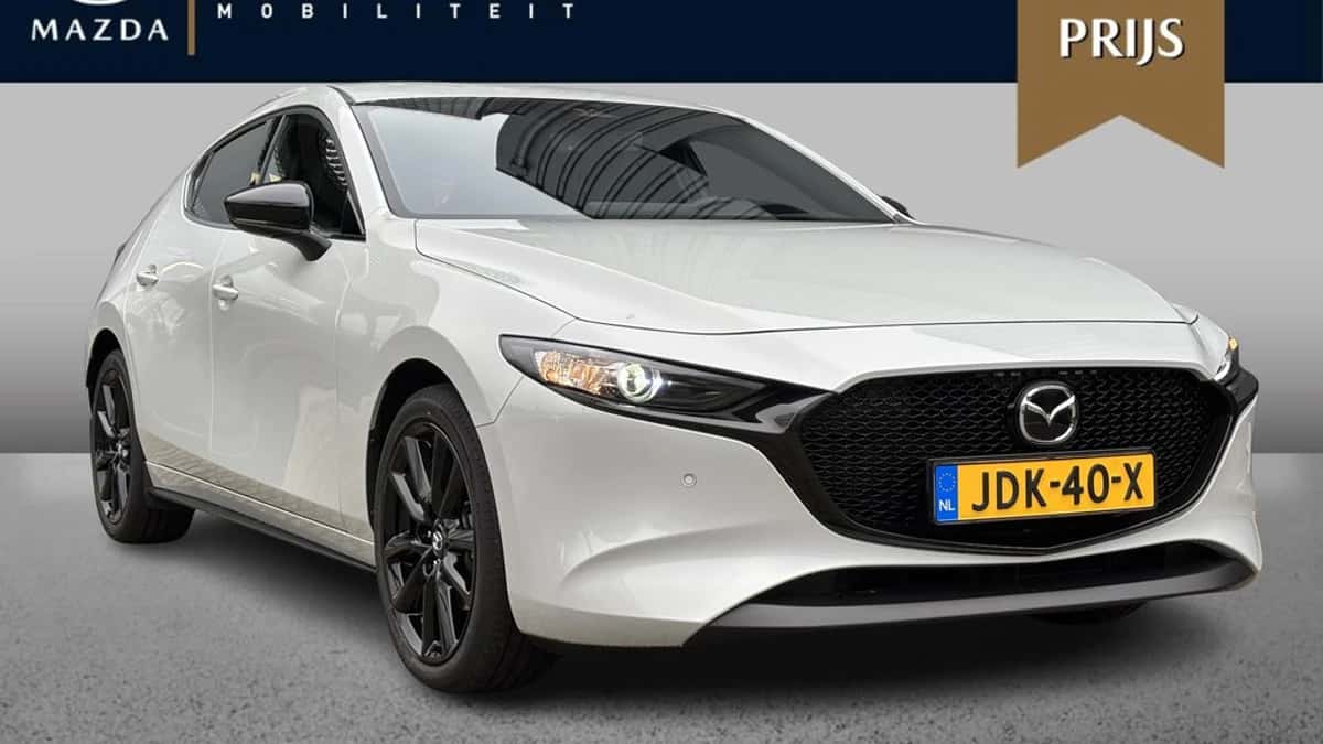 Mazda 3 — foto 1