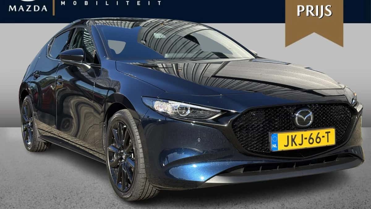Mazda 3 — foto 1