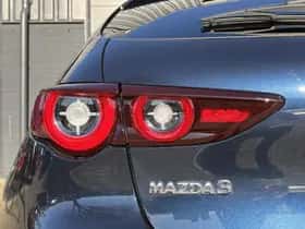 Mazda 3 thumbnail 12
