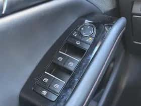 Mazda 3 thumbnail 14