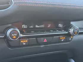Mazda 3 thumbnail 22