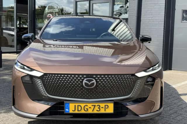 Mazda 6e (2025) thumbnail 2