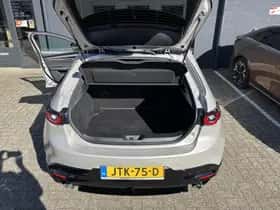 Mazda 3 thumbnail 14