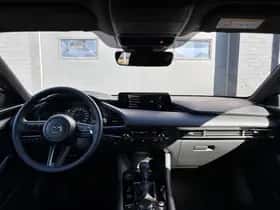 Mazda 3 thumbnail 23