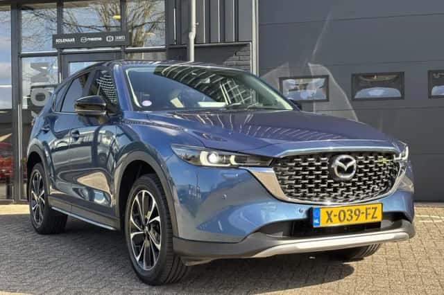 Mazda CX-5 (2023) thumbnail 2