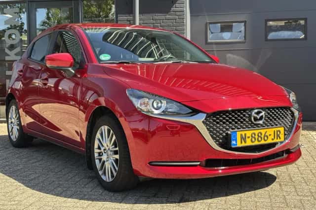 Mazda 2 (2021) thumbnail 2