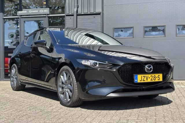Mazda 3 (2026) thumbnail 2