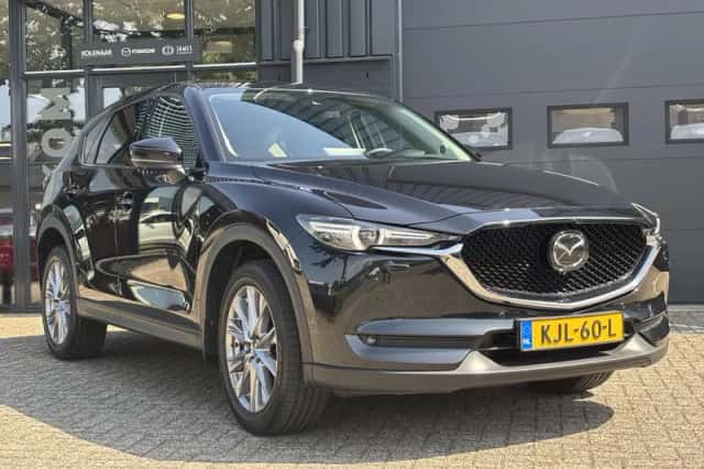 Mazda CX-5 (2021) thumbnail 2