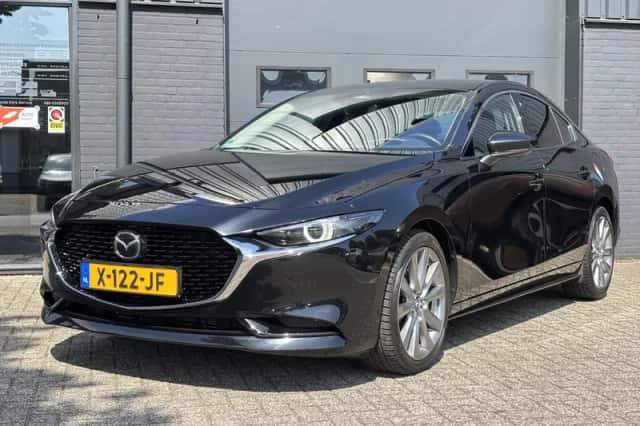 Mazda 3 (2023) thumbnail 4
