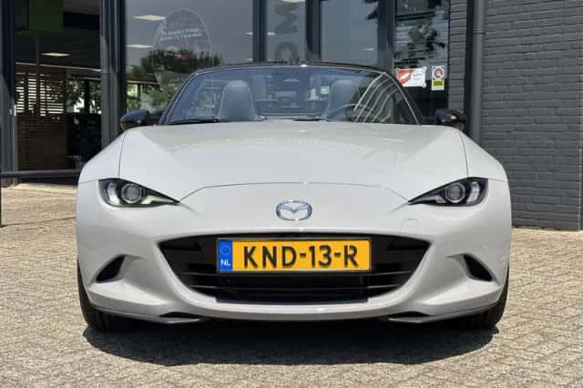 Mazda MX-5 (2026) thumbnail 2