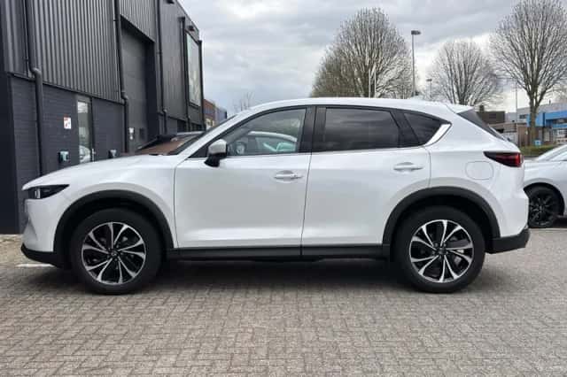 Mazda CX-5 (2023) thumbnail 4