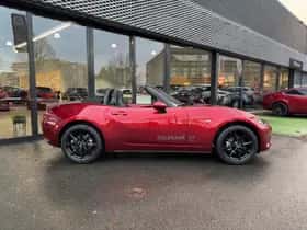 Mazda MX-5 thumbnail 2