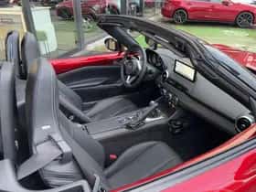 Mazda MX-5 thumbnail 22