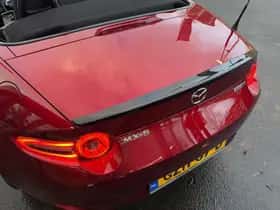 Mazda MX-5 thumbnail 4