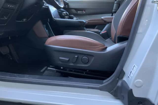 Mazda MX-30 (2023) thumbnail 13