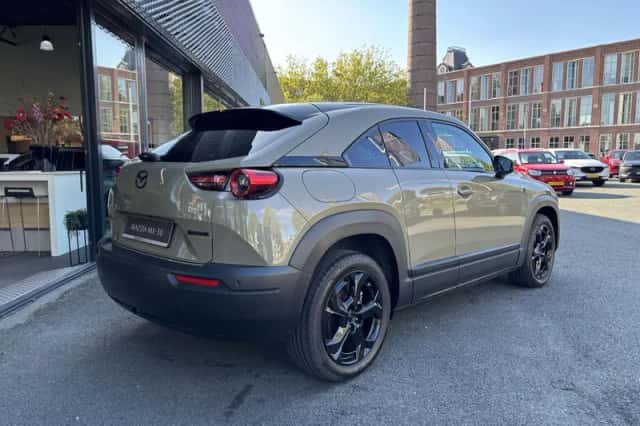 Mazda MX-30 (2025) thumbnail 8