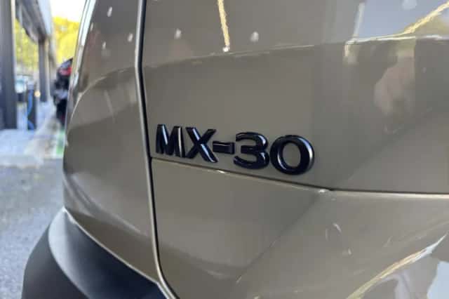 Mazda MX-30 (2025) thumbnail 10