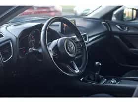 Mazda 3 thumbnail 9