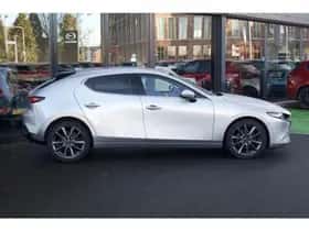 Mazda 3 thumbnail 2
