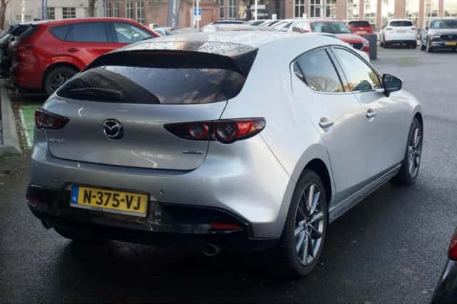 Mazda 3 (2022) thumbnail 3