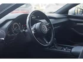 Mazda 3 thumbnail 8
