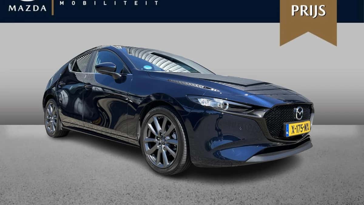 Mazda 3 — foto 1