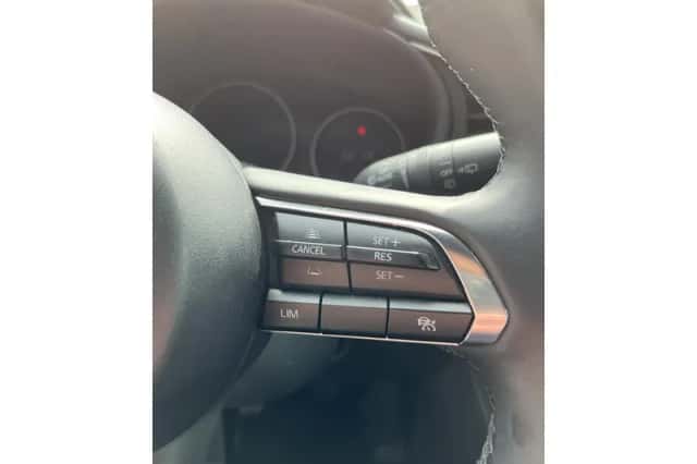 Mazda 3 (2024) thumbnail 17