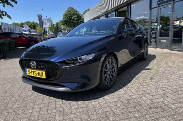 Mazda 3 (2024) thumbnail 4