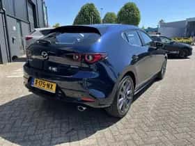 Mazda 3 thumbnail 8