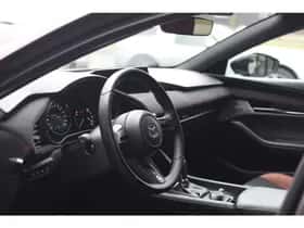 Mazda 3 thumbnail 6