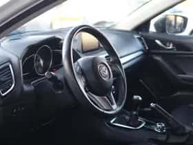 Mazda 3 thumbnail 5